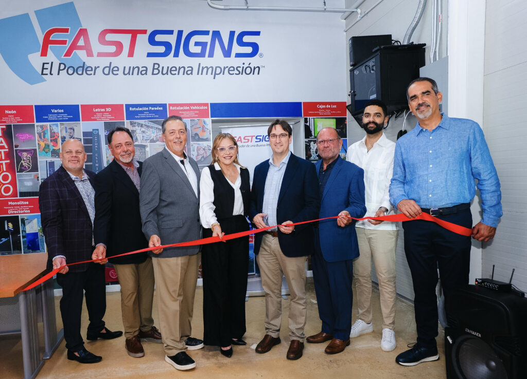 FASTSIGNS amplía su presencia en República Dominicana con nueva sede en Punta Cana